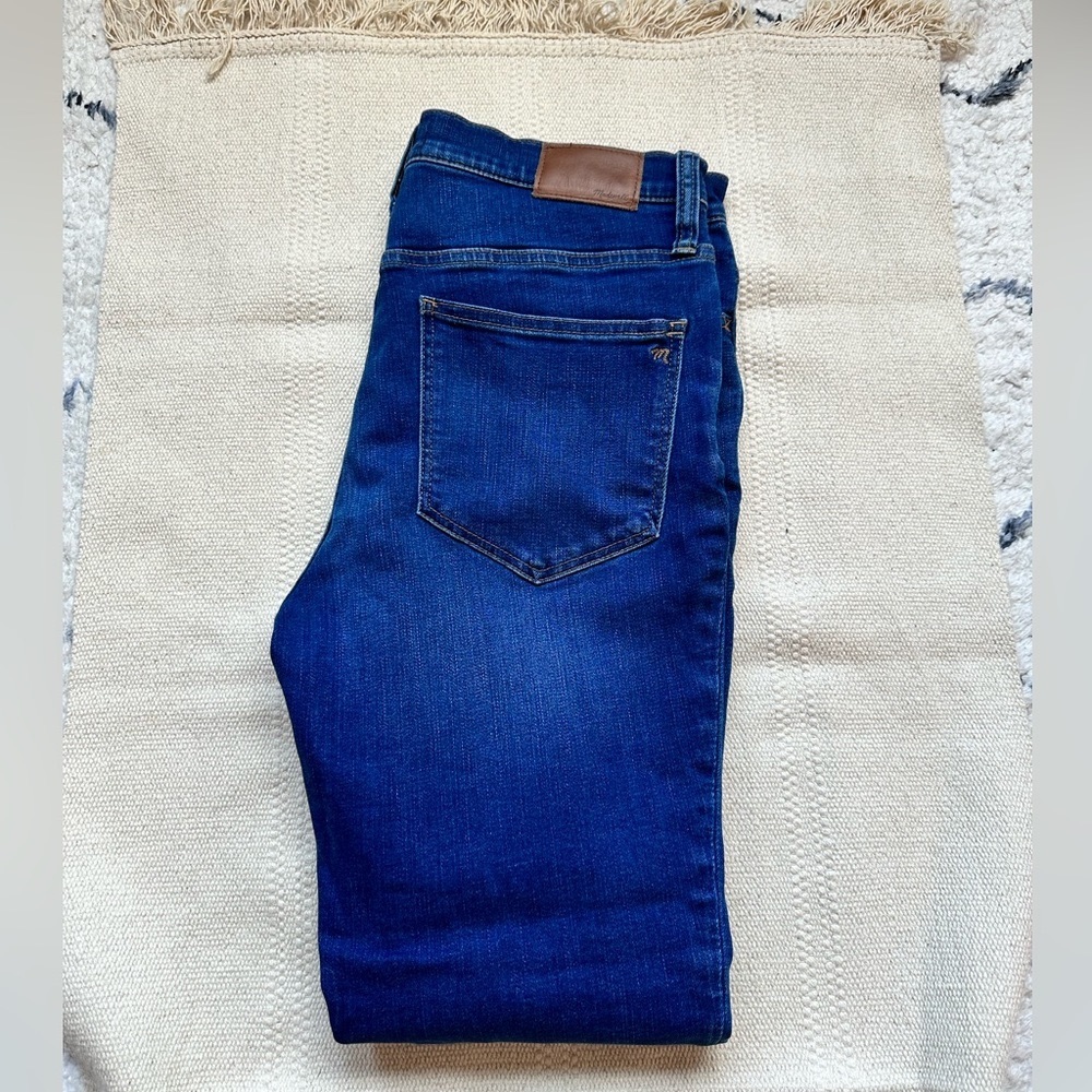 Madewell Roadtripper Jeans. Size 30. Dark blue.